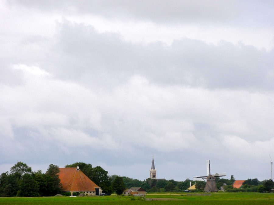 Вид на Корнверд с Sint-Bonifatiuskerk и Корнвердермолен