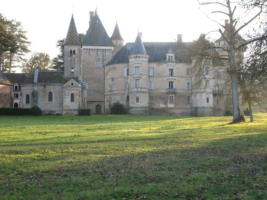 File:Château de Bresse-sur-Grosne (71) - 2.JPG