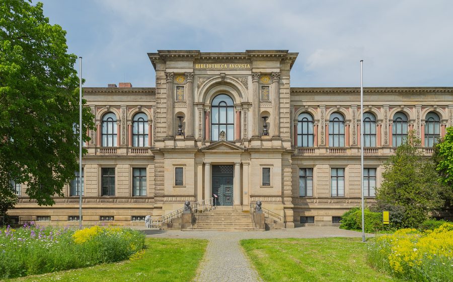 Библиотека Bibliotheca Augusta Библиотеки герцога Августа на Лессингплац в Вольфенбюттеле