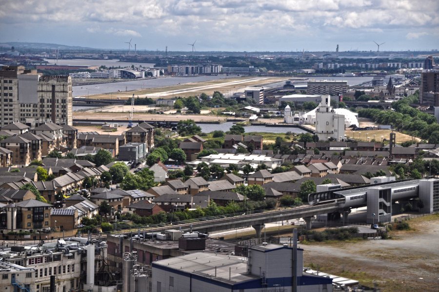 File:London , Newham - City Scenery - geograph.org.uk - 4064055.jpg