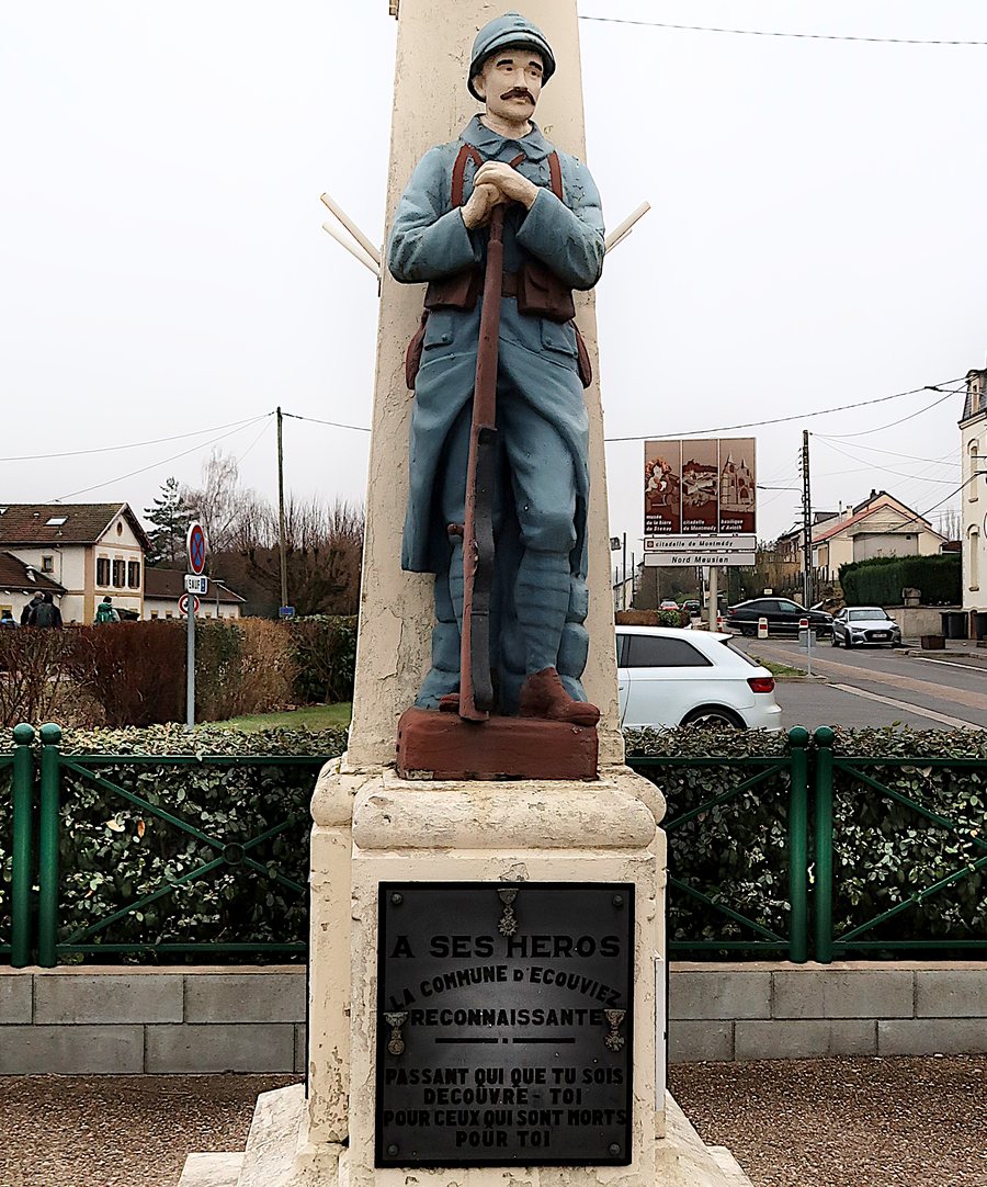 File:Memorial WW I Ecouviez France.jpg
