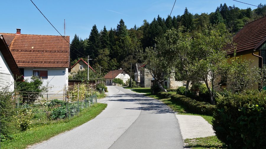 File:Golik, Delnice.jpg
