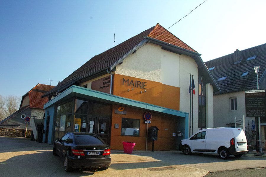 File:Geneuille (Doubs) Mairie hdsr SD15 SDIM6967.jpg
