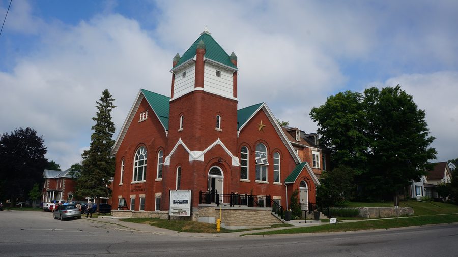 Церковь Trinity United Church в Шелберне, Онтарио