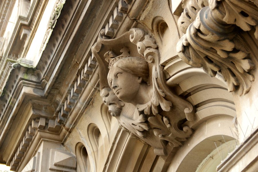 File:Former Queens Hotel Barnsley 032.jpg