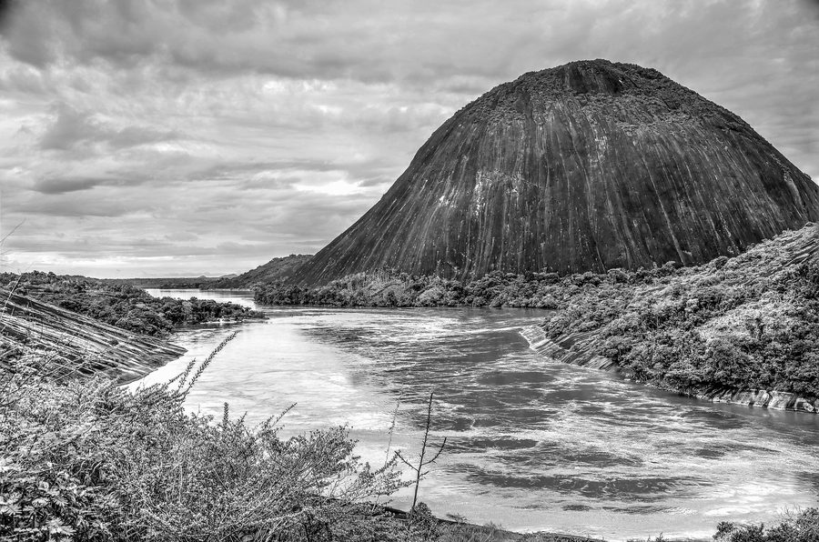 Cerro de Mavecure am Río Inírida in Guainía, Kolumbien