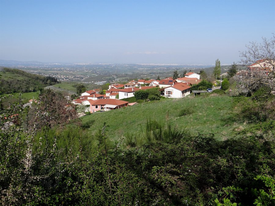 File:Rontalon - Lotissement communal Le Soleil Couchant.jpg