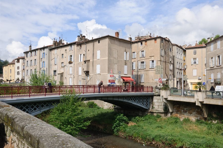 File:Lodeve Pont de Fer.jpg