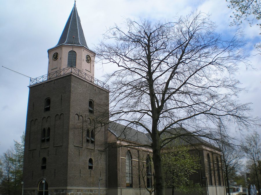 File:Grote-of-Pancratius-kerk Schoolstraat-5 Emmen Drenthe Nederland.JPG