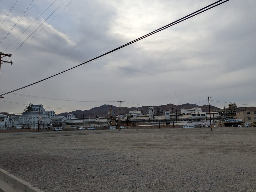 Производственный объект Searles Valley Minerals в Троне, Калифорния