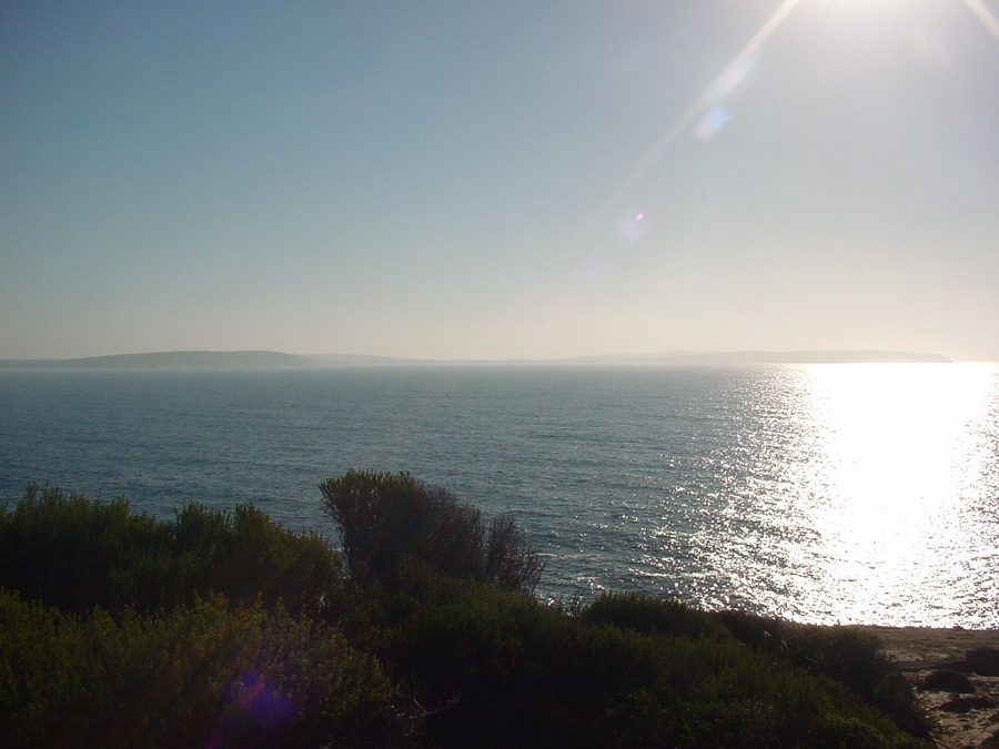 Küstenlandschaft von Bremer Bay mit Bucht und natürlicher Ufervegetation