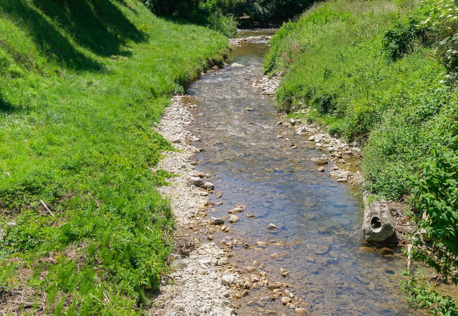 File:Sorgues river in Fondamente.jpg