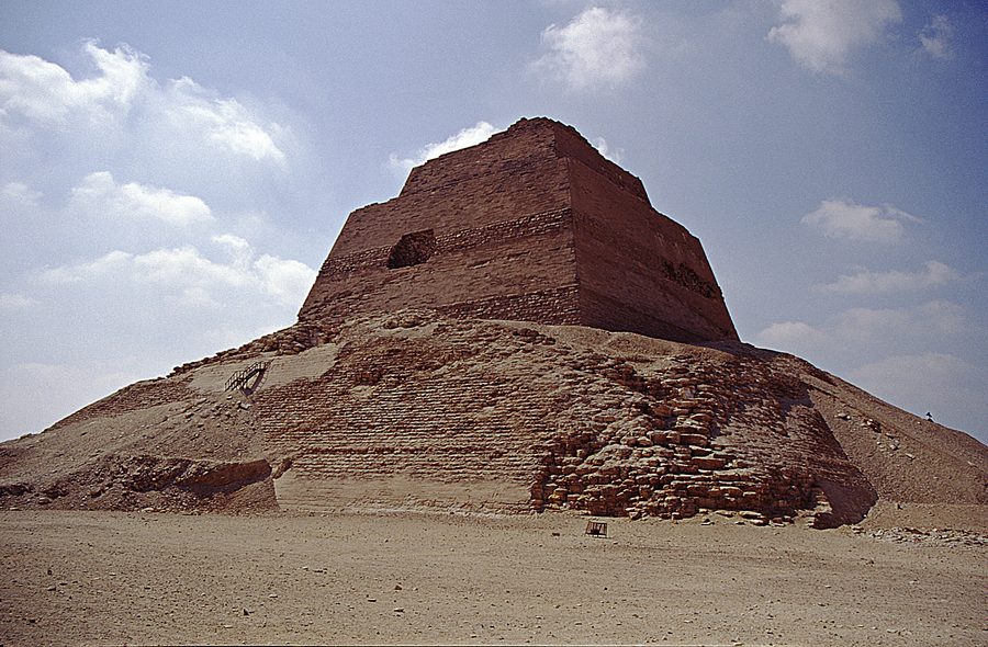 Pyramide des Pharaos Snofru in Meidum, Ägypten