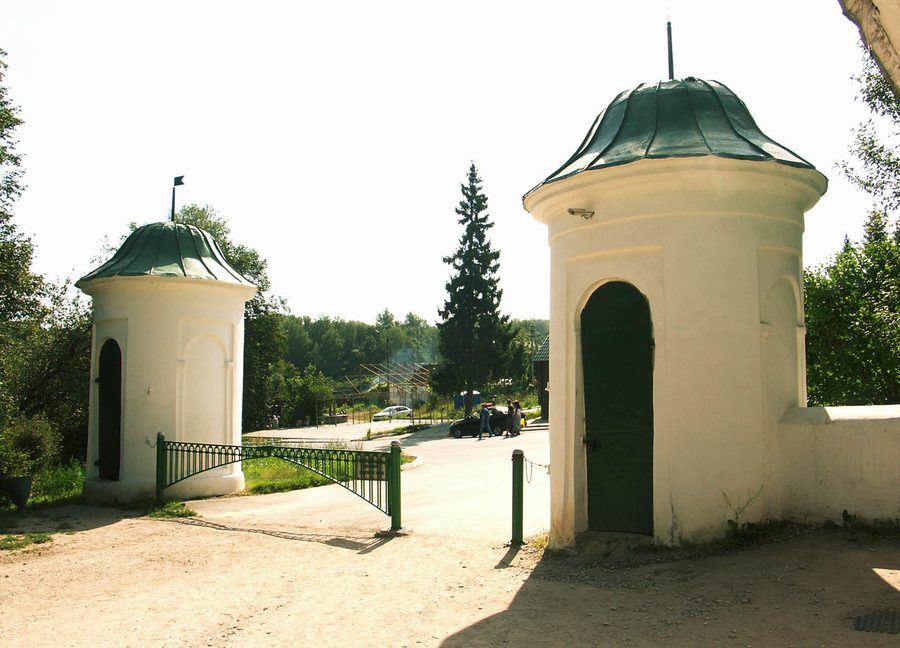 Вход в музейную усадьбу Ясная Поляна