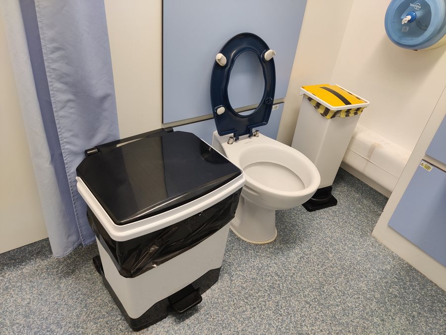 File:Sandwell General Hospital waste bins - 2024-05-22 - Andy Mabbett.jpg