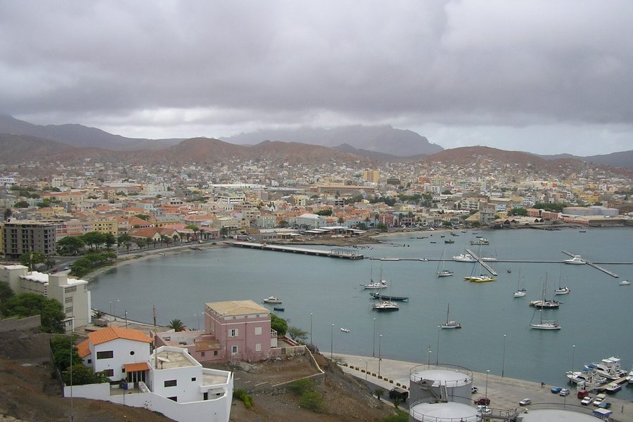 Blick vom Fortim auf die Bucht von Porto Grande und Mindelo auf São Vicente