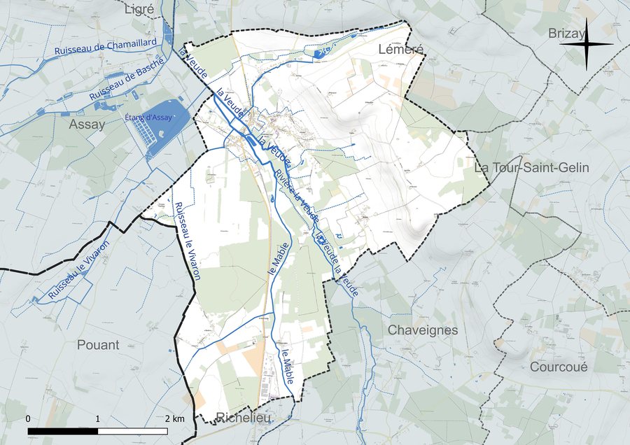 File:37051-Champigny-sur-Veude-Hydro.jpeg