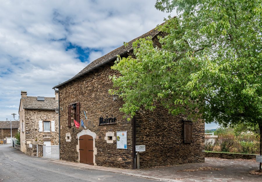 Ратуша Sainte-Juliette-sur-Viaur, Аверон, Франция