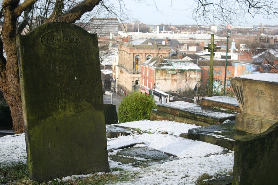 File:Tombstone and Walsall - geograph.org.uk - 4310698.jpg
