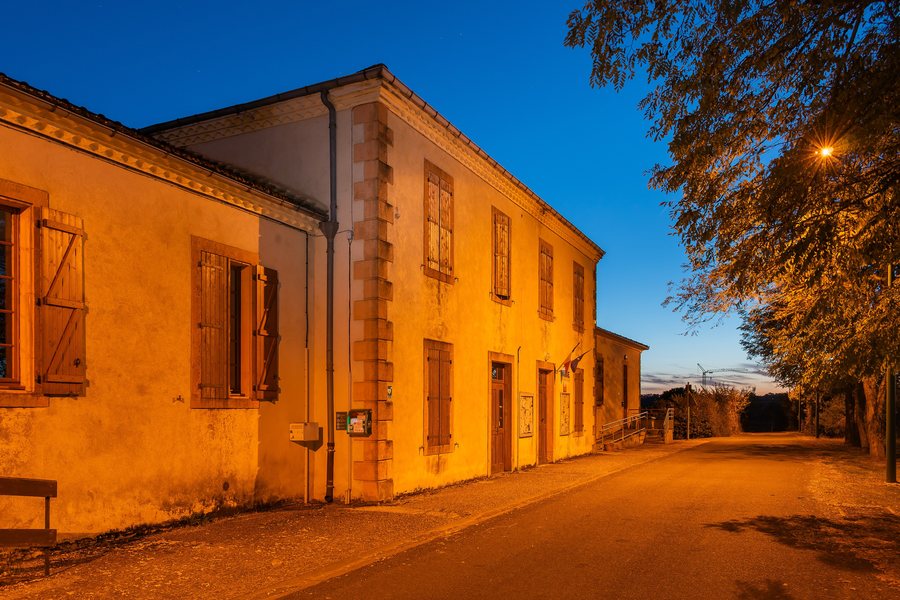 File:Town hall of Agassac (2).jpg