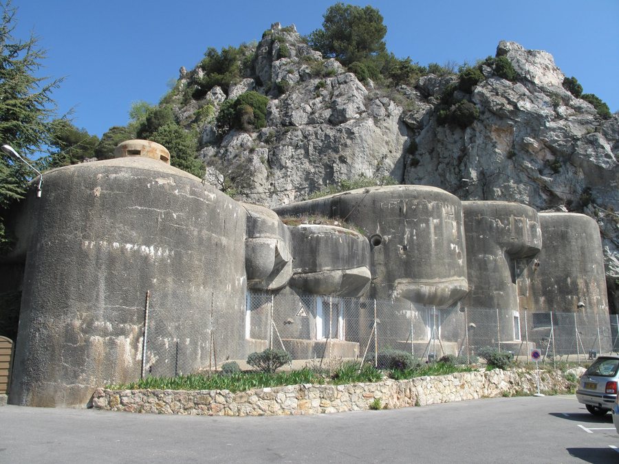 File:Ouvrage de Sainte-Agnes bloc2.jpg