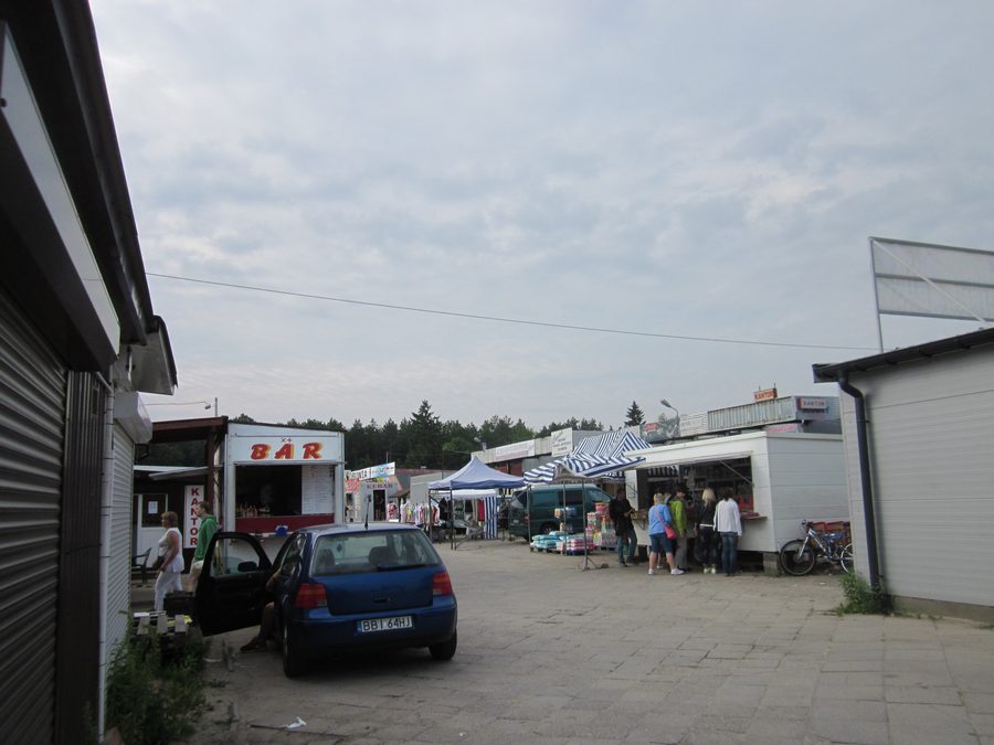 Городской рынок на улице Ковалерьйской в Белостоке
