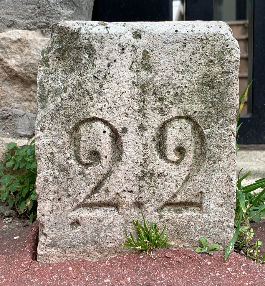 File:Borne Militaire 22 Avenue Foch - Saint-Maur-des-Fossés (FR94) - 2021-02-23 - 2.jpg