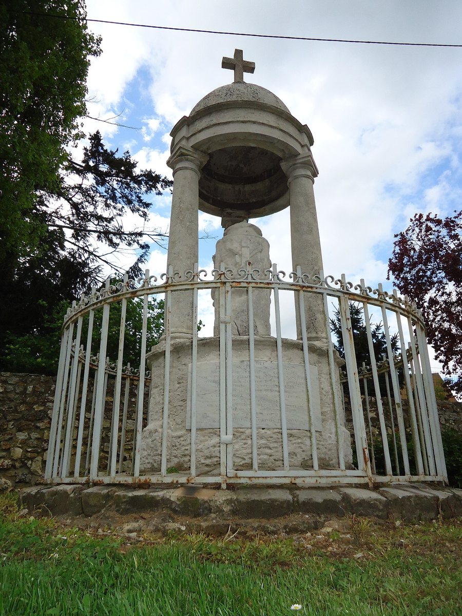 File:Bois-Jérome-Saint-Ouen - Monument Pierre Seyer (ISMH).JPG