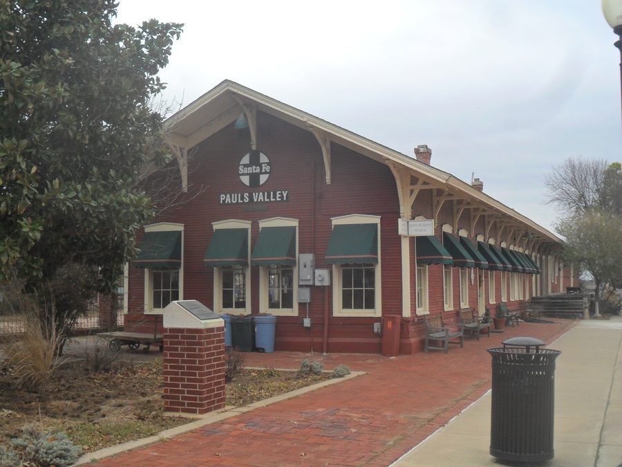 Historisches Santa Fe Depot in Pauls Valley, Oklahoma