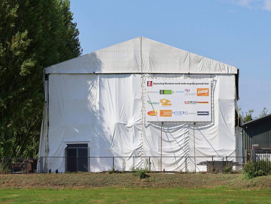 File:Corsotent Wernhout achterkant 2024-08-28.jpg