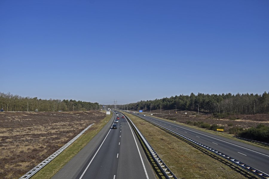 File:Hattem A50 exit Hattem seen from Hessenweg to the north 2.jpg