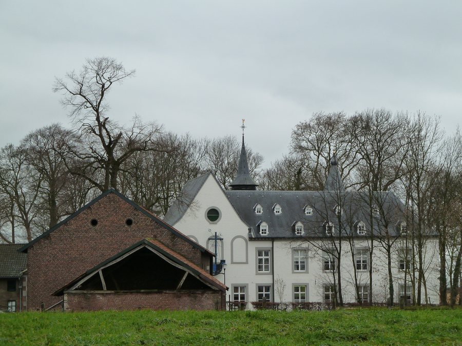 File:Doenrade-Kasteel Doenrade (1).JPG