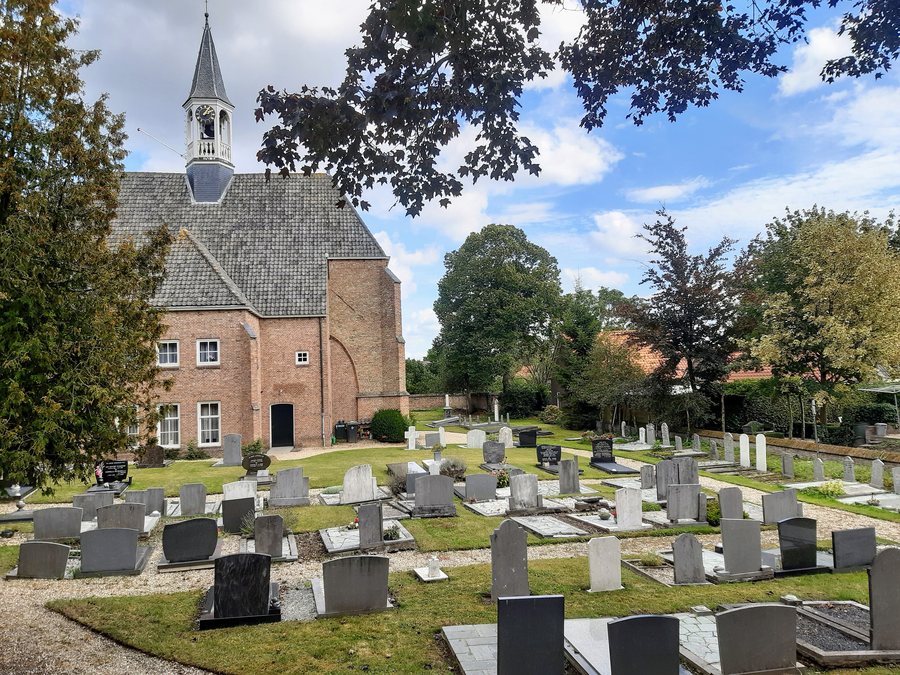 File:WAMEL HERVORMDE KERK 01.jpg