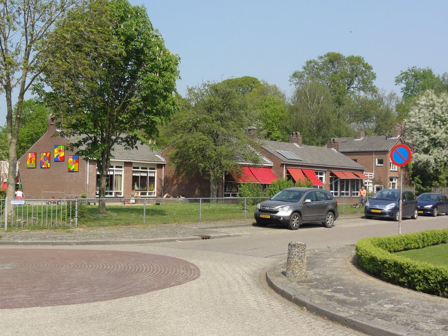 File:Appeltern basisschool.JPG