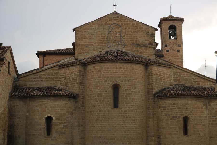 File:Abbazia di Santa Maria delle Moie - Maiolati Spontini 01.jpg