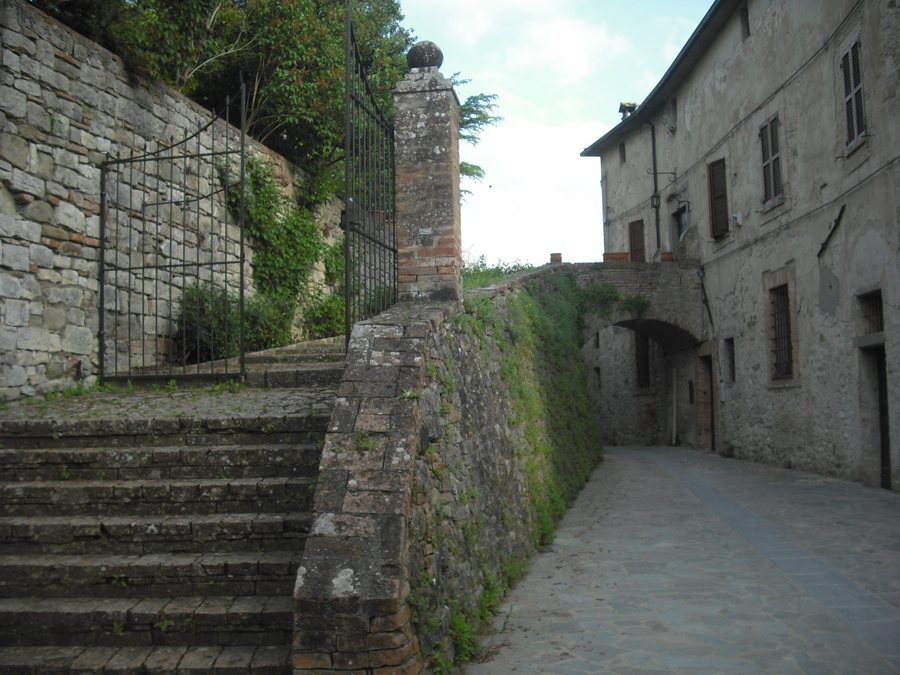 File:Poggio Aquilone - panoramio.jpg