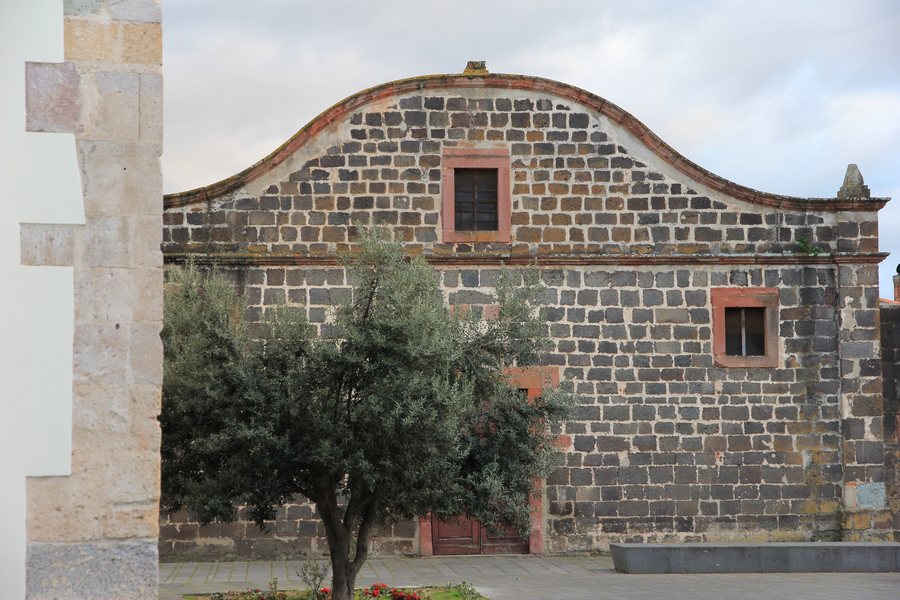 File:Solarussa - Chiesa delle Anime (01).JPG