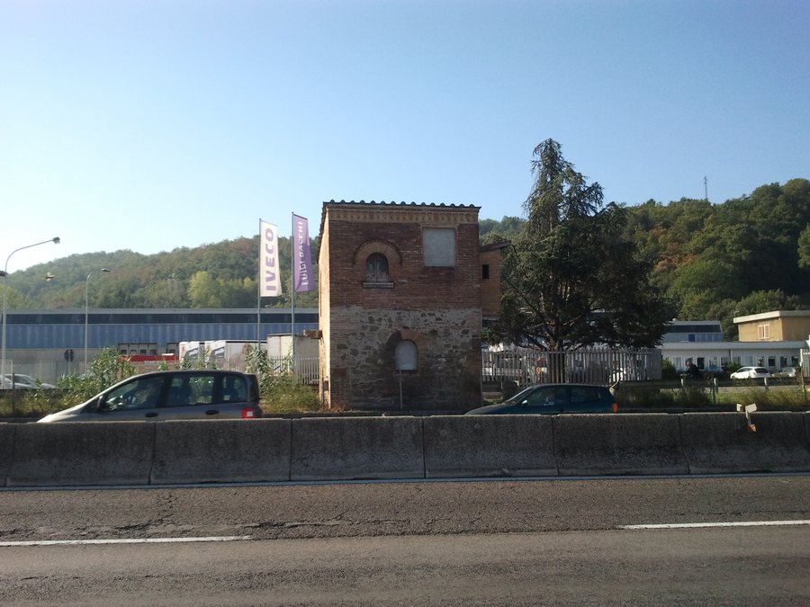 File:Casa Piceller (Collestrada, Perugia).jpg