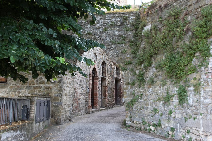 File:Perugia, frazione Civitella Benazzone (02).jpg
