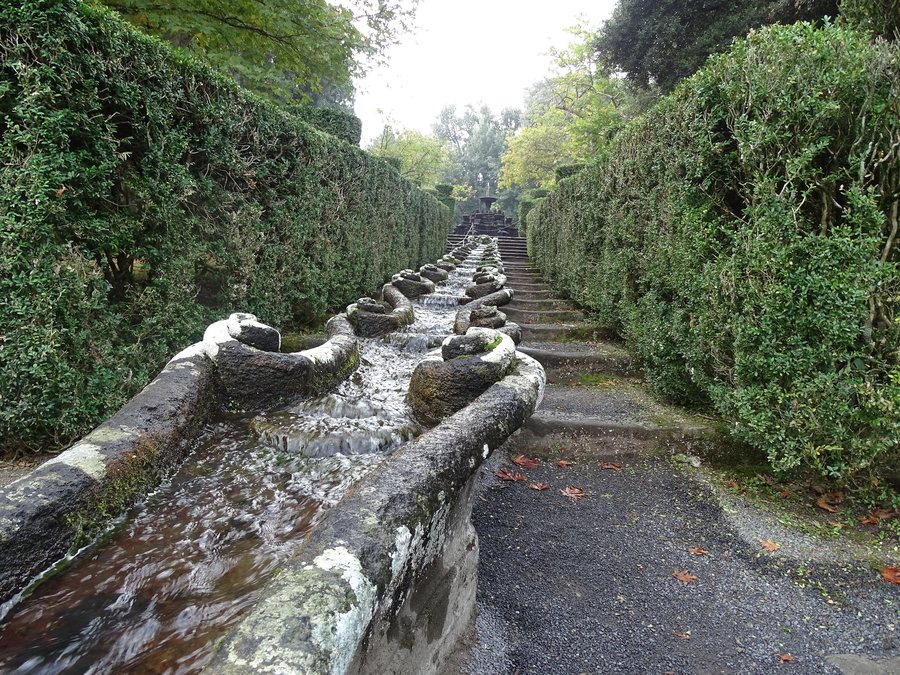 File:Bagnaia Villa Lante 08.JPG