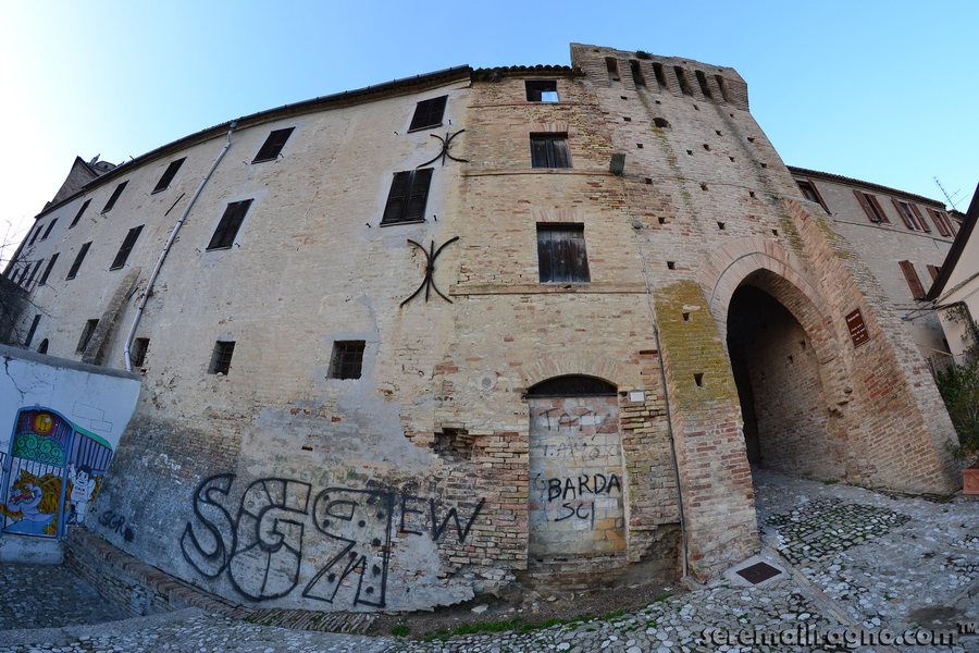 File:Baluardo di Monte Urano.jpg
