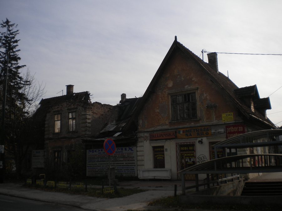 File:Ilidža - Stara željeznička stanica.jpg