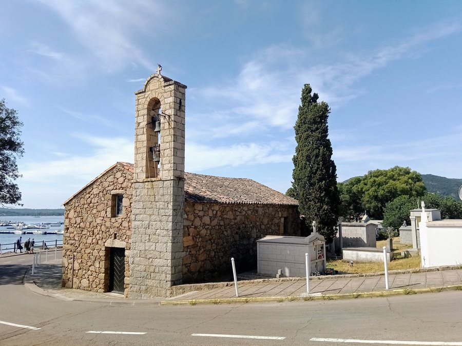 File:Chapelle Saint-Joseph de Pinarellu.jpg